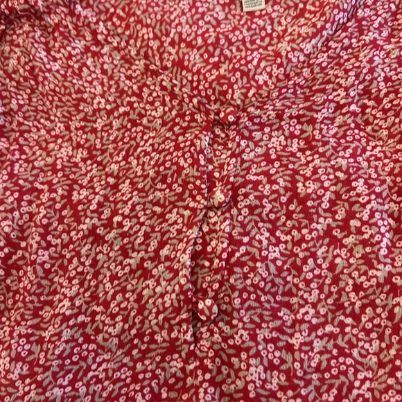 LUCKY BRAND FLUTTER SLEEVE TOP - Picture 2 of 4